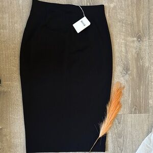 Wolford Classic Black Pencil Skirt – Size US 10 – NWT